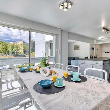 Apartment Coliving - Sahara Bedroom - Convenient & Near Cern Saint-Genis-Pouilly