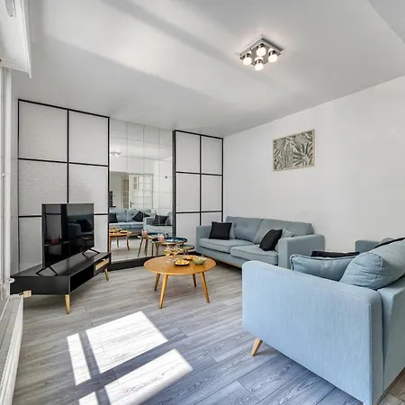 Coliving - Sahara Bedroom - Convenient & Near Cern