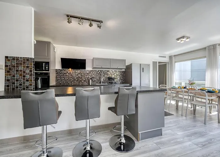Coliving - Sahara Bedroom - Convenient & Near Cern * سان-جيني-بويي، أين